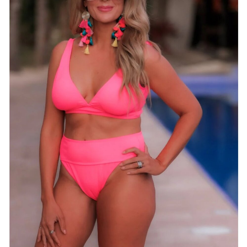 Jess Lea Size M (4-6) Pink Island Hopping Two Piece Swimsuit Excellent Condition